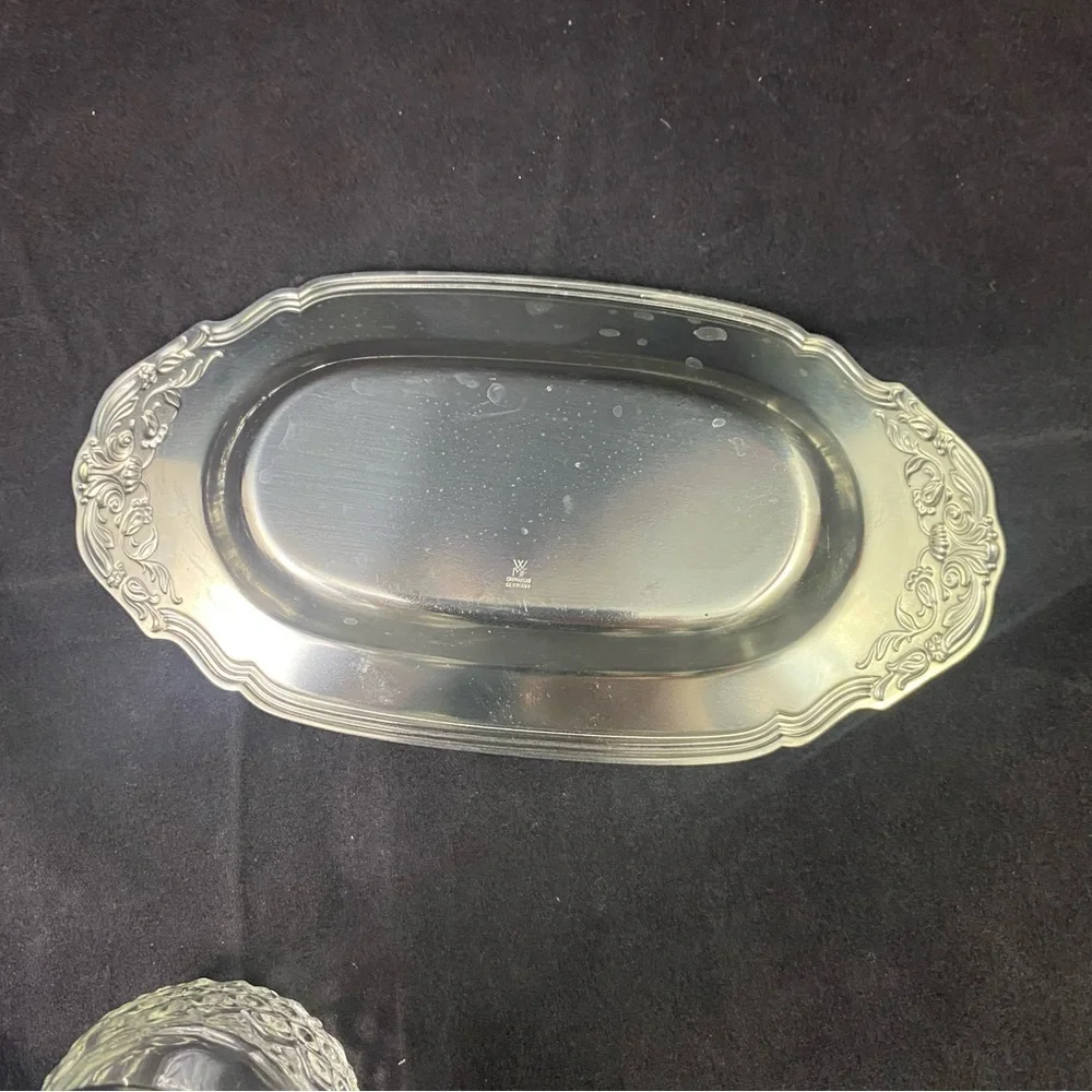 Elegant Silver Salt and Pepper Shaker Set